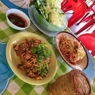 บรรยากาศ ลาบบ้านเหล่า