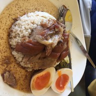 เมนูของร้าน ข้าวขาหมูยูนนาน บางนา