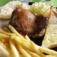 สเต็ก & สลัด
