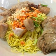 เมนูของร้าน บะหมี่+เกี๊ยว ข้าวหมูแดง