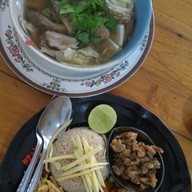 เมนูของร้าน เก๋าลูกหมู