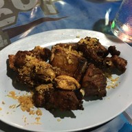 เมนูของร้าน เจ๊ฝนร้านก๋วยเตี๋ยวแชมป์