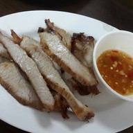 เมนูของร้าน ไก่ทอดเจ๊กี ส้มตำโปโล ลุมพินี