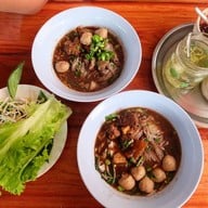 เมนูของร้าน ก๋วยเตี๋ยวนิด