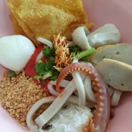 เมนูของร้าน ก๋วยเตี๋ยว นครสวรรค์