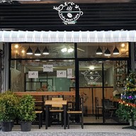 หน้าร้าน Indy Rest Cafe by NOKNOI