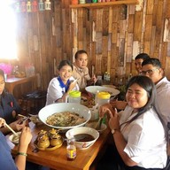 ก๋วยเตี๋ยวป้าน่าหม้อ