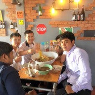 ก๋วยเตี๋ยวป้าน่าหม้อ