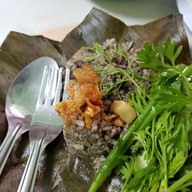 เมนูของร้าน น้ำเงี้ยว ป้าสุข