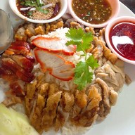 เมนูของร้าน ข้าวมันไก่โจตาน เขาเต่า