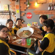 ก๋วยเตี๋ยวป้าน่าหม้อ