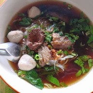 เมนูของร้าน เตี๋ยวริมเริน by เฮียวัฒน์จัมโบ้ สาขา 3