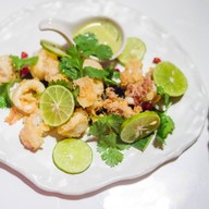 เมนูของร้าน TREAT Cafe & Hangout