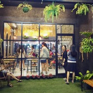 หน้าร้าน Snow White Kalasin