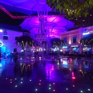 หน้าร้าน Hooters Clarke Quay