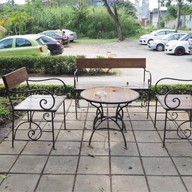 Wawee Bistro By Mama's Kitchen ท่ากระดาษริมเหมือง