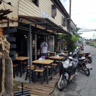 หน้าร้าน บ้านไอติม สงขลา สระเกษ