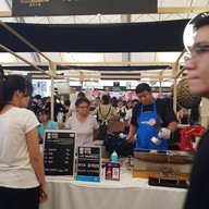 หน้าร้าน เบอร์เกอร์วิทยา-ฟู้ดทรัค ดราก้อนทาวน์ จุฬาฯซอย20