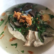 ก๋วยจั๊บอุบลน้ำใส(เจ้าเก่า)