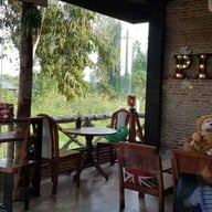 บ้านทิวสน