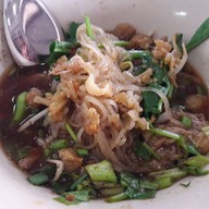 ก๋วยเตี๋ยวเรือเล็ก-แดง