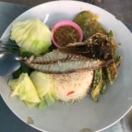 เจ๊น้อง ข้าวคลุกน้ำพริก