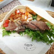 เมนูของร้าน The Cedar Lebanese & Mediterranean food