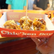 เมนูของร้าน chicken boy (สาขาตลาดนัดรถไฟศรีนครินทร์) สาขาตลาดนัดรถไฟศรีนครินทร์