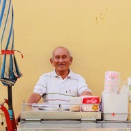 ไอศกรีมป่าตัน ในตรอกเล่าโจ๊ว