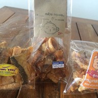 เมนูของร้าน ก๋วยเตี๋ยวเรือลอยลำ