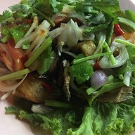 ร้านอาหารเเดง