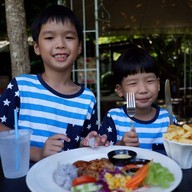 บรรยากาศ ไอกรุ่นกลางดอย