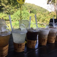 เมนูของร้าน ไอกรุ่นกลางดอย