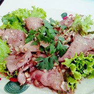 ไตรพรโภชนา