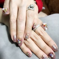 Hana Beauty & Nails Salon