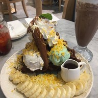 Mr.Jones' Orphanage Mega Bangna