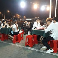 บรรยากาศ กินเล้ง ศาลายา
