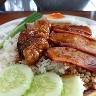 PJ ก๋วยเตี๋ยว แซบ&นัว