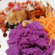 เมนูของร้าน August Organic Eatery Mercurry ville