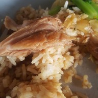 อ้วน ข้าวมันไก่ ถนนคู้บอน