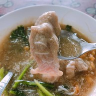 เมนูของร้าน ราดหน้าท่าพระ สาขา 1