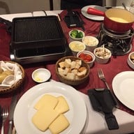 เมนูของร้าน Chesa Swiss Restaurant