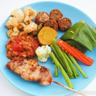 At Pingnakorn Riverside