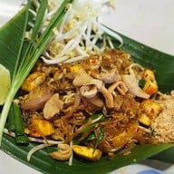 เมนูของร้าน ผัดไทยไฟทะลุ ถนนดินสอ