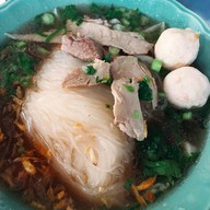 ก๋วยเตี๋ยวป้านา