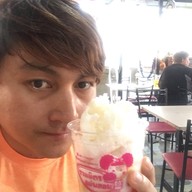 รวมมิตรแม่พลอย