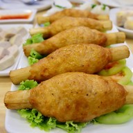 เมนูของร้าน แดงแหนมเนือง ในเมือง