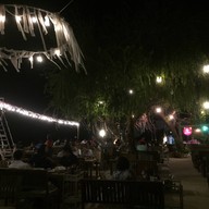 บรรยากาศ The Sea moon