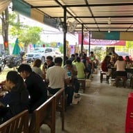 บรรยากาศ อาหารบ้านนวลจันทร์ ซอยนวลจันทร์ 36 หรือ 56