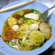 เมนูของร้าน ก๋วยเตี๋ยวซอย ตลาดน้อย